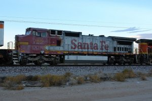 bnsf908__kingman_01.jpg