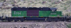 bnsf6704_112505_kingman_1.jpg