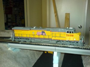 up5699_01.JPG