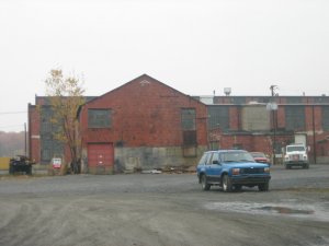 lne round house 005.jpg