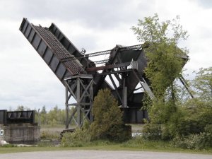 bridge 01.jpg