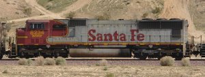 bnsf8234_040408_victorville.jpg