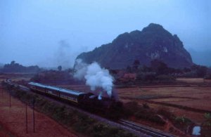 TRAIN9.jpg