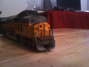 sd90up1.jpg