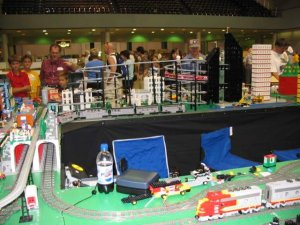 trainshow 089-sm.jpg