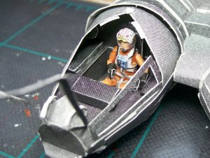 B-wing-Pilot-001.jpg