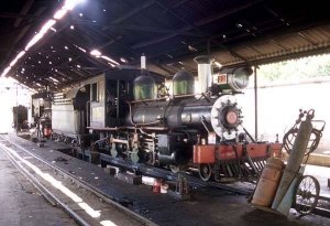 loco and engine house.jpg