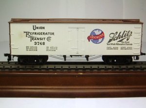 mdc reefer beer  Schlitz URTCo 3748.jpg