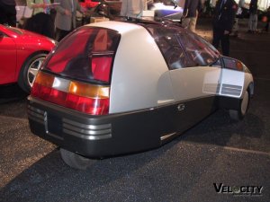 fd1981cockpit5202.jpg