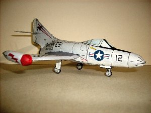 GP-F9F_11.jpg