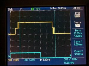 dcp04059 12v rly pb384-nd at 12v transistor driven 8ms pullin 12ms release.jpg