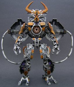 Unicron_007__scaled_800.jpg