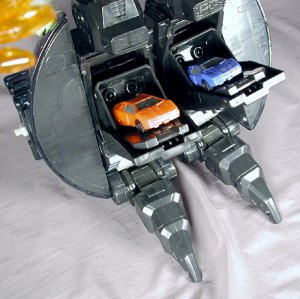 unicron-legtrap-full.jpg