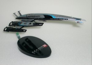 Normandy SR2 Mass Effect 3 Wood Model.jpg