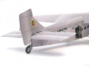 Trimotor_101.jpg