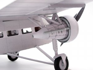 Trimotor_102.jpg