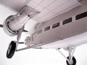 Trimotor_110.jpg