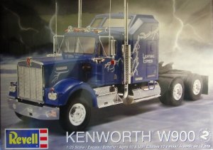 REVELLW900TRUCK.jpg