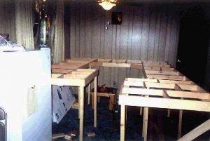 1-layout080102.jpg