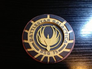 Emblême Battlestar galactica en relief 015.jpg