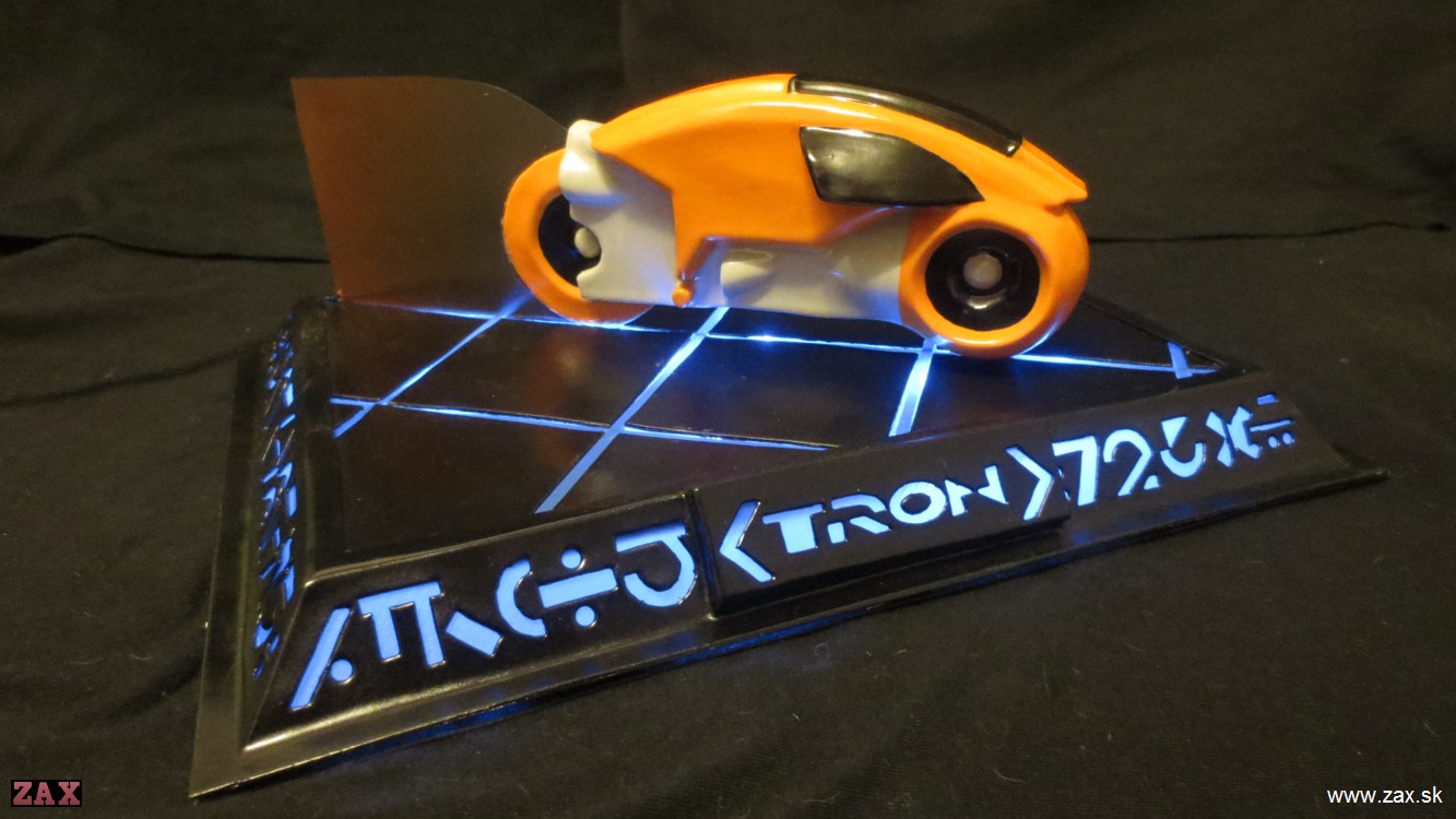 TRON (Flynn´s "Lightcycle")